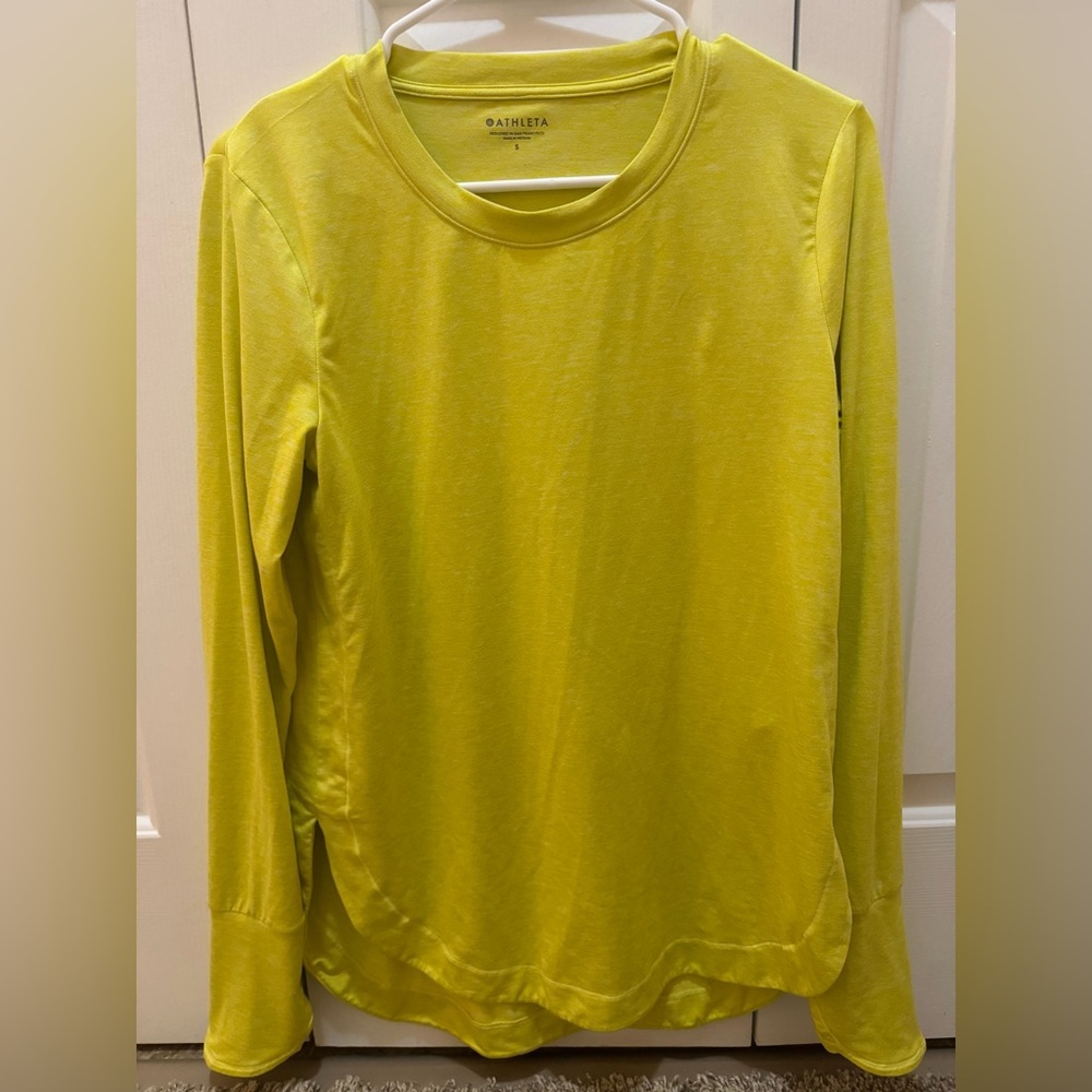 Athleta Uptempo‎ Long Sleeve Top in Sulphur Yellow Size S